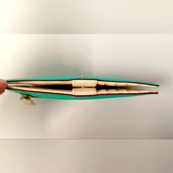 Kate Spade Mikas Avenue Teal Bifold Wallet EUC - Picture 4 of 8